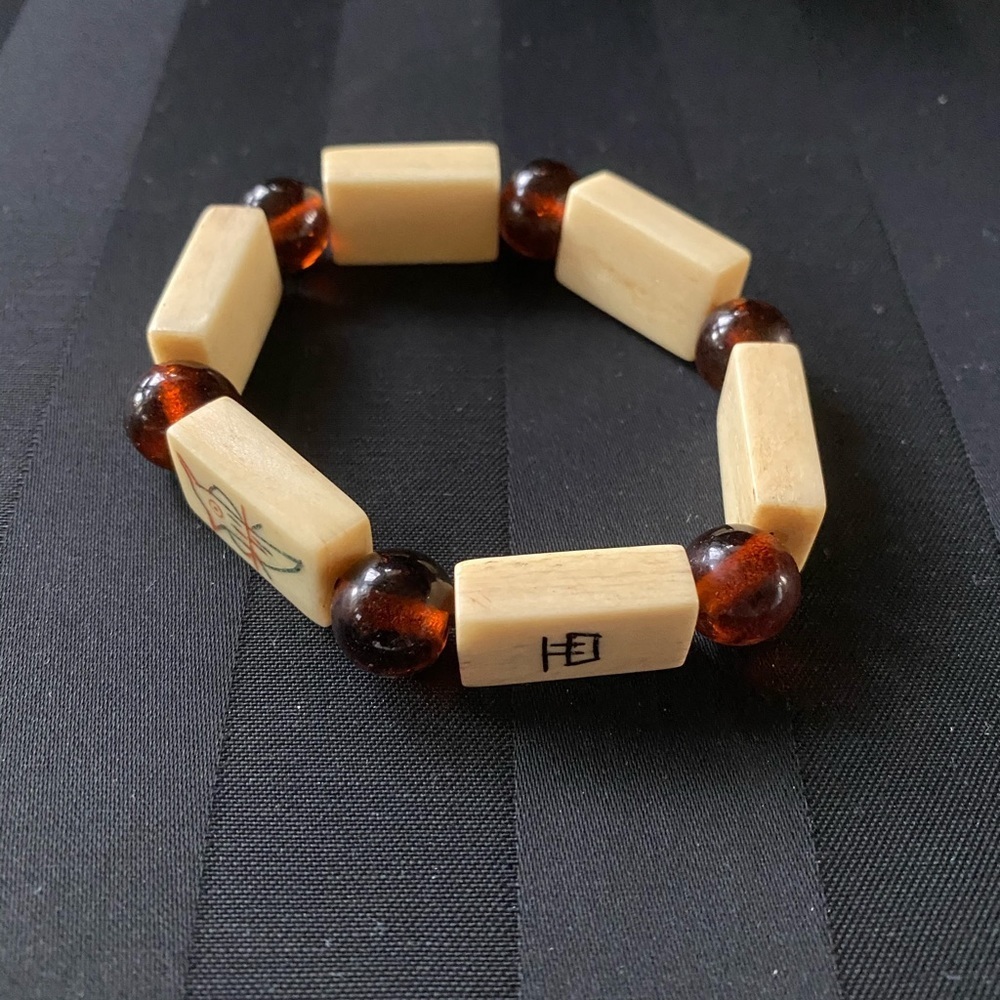 RARE Toni Patrizio’s Antique MahJongg Tile Stretch Bracelet - Picture 2 of 5